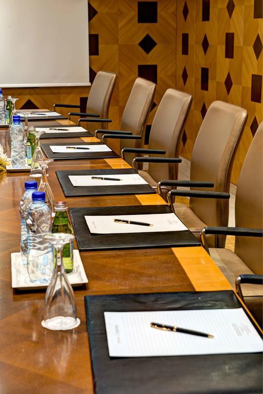 Corinthia Tripoli Hotel エクステリア 写真