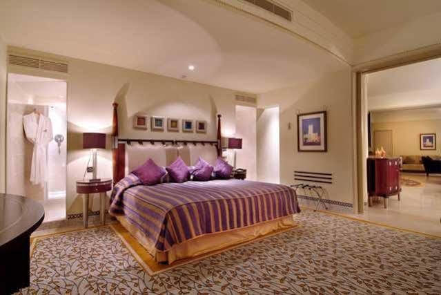 Corinthia Tripoli Hotel エクステリア 写真